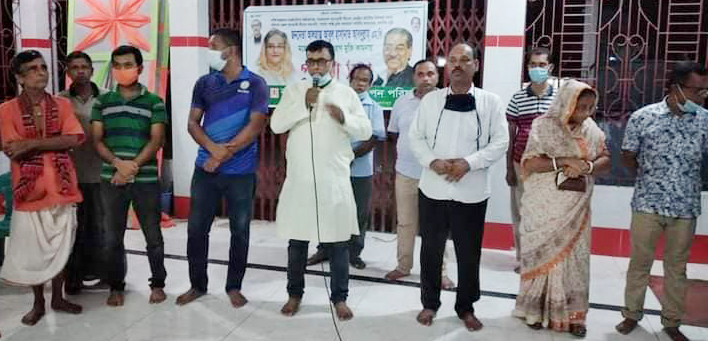 মন্দিরে প্রার্থনা
