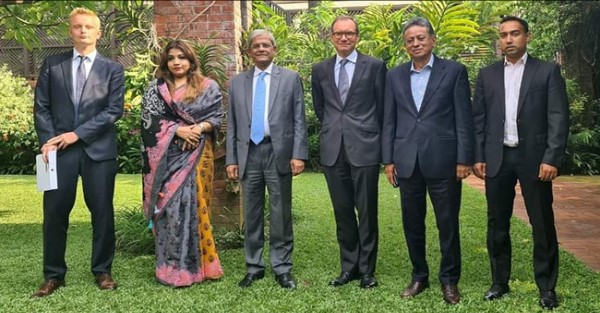 ব্রিটিশ হাইকমিশনারের সঙ্গে বিএনপি নেতাদের সাক্ষাৎ