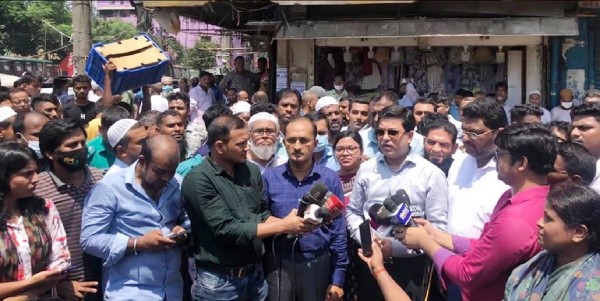 আগামী সপ্তাহ থেকে গুরুত্বপূর্ণ সড়কে আর হকার বসতে দেওয়া হবে না