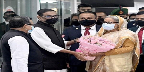 ভারত সফর শেষে দেশে ফিরলেন প্রধানমন্ত্রী
