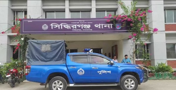 নারায়ণগঞ্জে স্বামী ও স্ত্রীর রক্তাক্ত ও অর্ধগলিত মরদেহ উদ্ধার