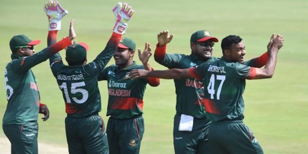 নেই মাহমুদউল্লাহ