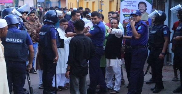 কিশোরগঞ্জে স্বেচ্ছাসেবক লীগের সভায় সংঘর্ষ