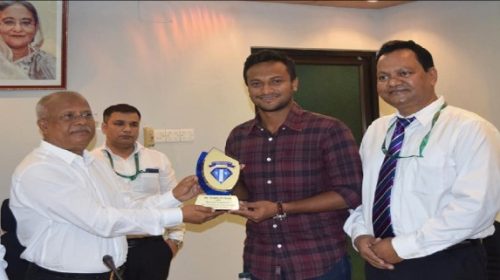 সাকিব আল হাসানকে শুভেচ্ছা দূত থেকে বাদ দিলো দুদক।