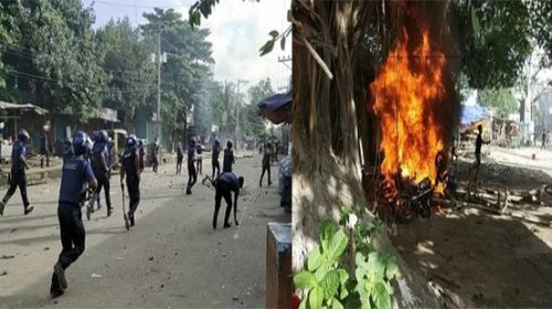মুন্সিগঞ্জেপুলিশের সঙ্গে বিএনপির নেতা-কর্মীদের সংঘর্ষ