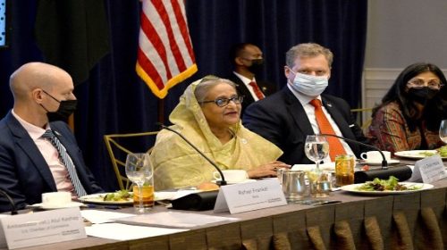 বাংলাদেশে বিপুল মার্কিন বিনিয়োগ চাইলেন প্রধানমন্ত্রী