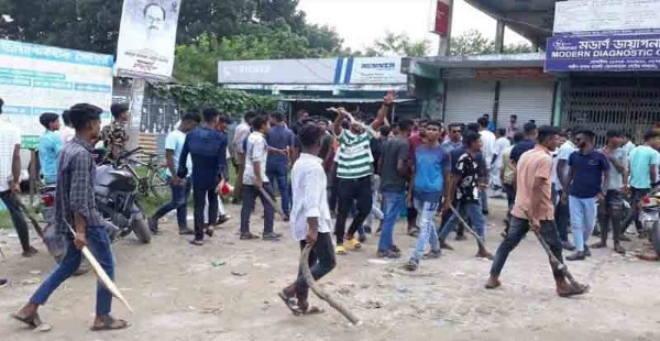 প্রধানমন্ত্রীর জন্মদিন পালনের অনুষ্ঠানে আ. লীগের দুই গ্রুপের ধাওয়া পাল্টা ধাওয়া