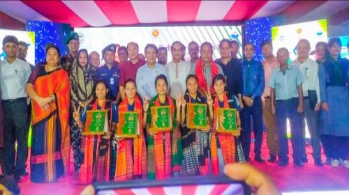 তারা যেনো যুদ্ধজয়ী পাঁচটি নীল অপরাজিতা।