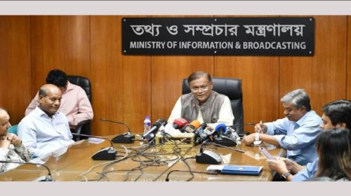 ‘গাধা জল ঘোলা করে খায়’ তথ্যমন্ত্রী