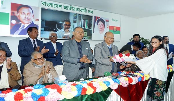 বর্তমান সরকারকে হটাতে না পারলে দেশ থেকে 'অনাচার-অনিয়মমুক্ত' হবে না