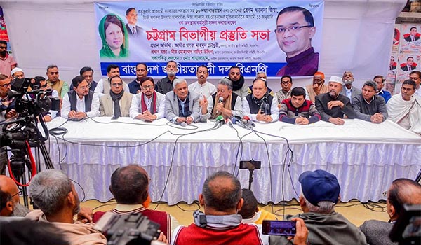 মাস্তানবাহিনী দিয়ে এ আন্দোলন দমানো যাবে না: আমীর খসরু