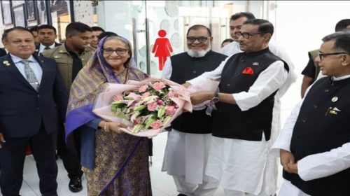 দেশে ফিরেছেন প্রধানমন্ত্রী