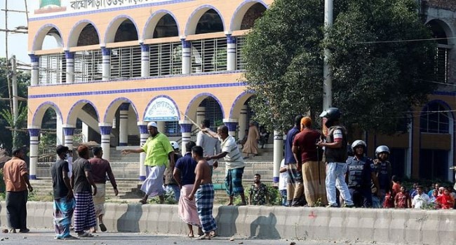 মসজিদের মাইকে