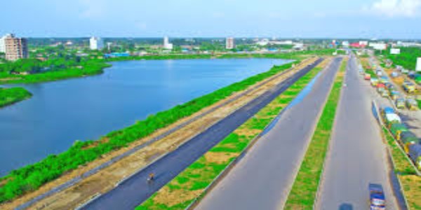 আধুনিক ঢাকা