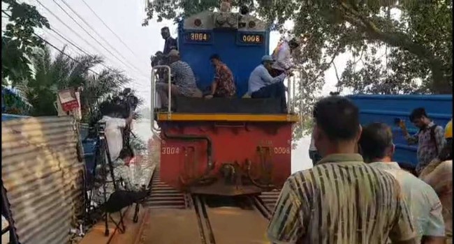 কক্সবাজার ট্রেন যাবে আজ