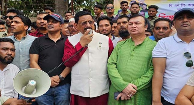 আওয়ামী লীগের সরব অবস্থান