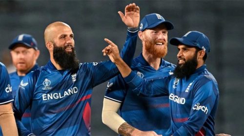 ট্রফির দিকে ইংল্যান্ড