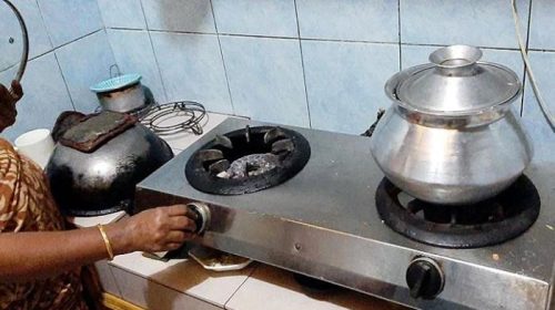 জ্বলছে না চুলা